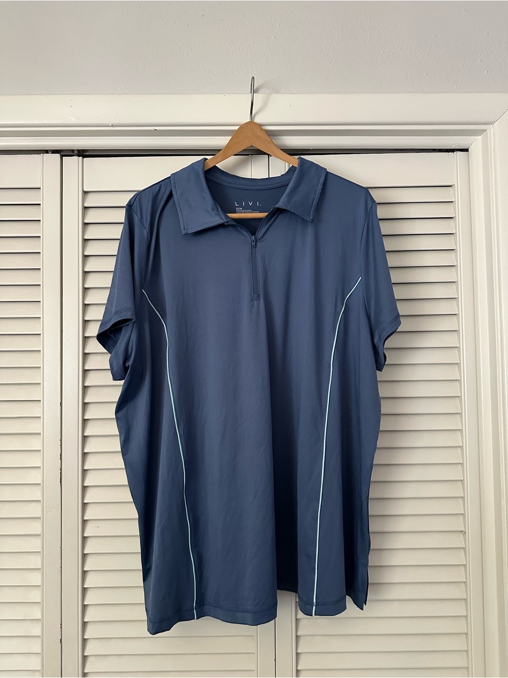 LIVI by Lane Bryant Active Performance Polo Shirt NWT